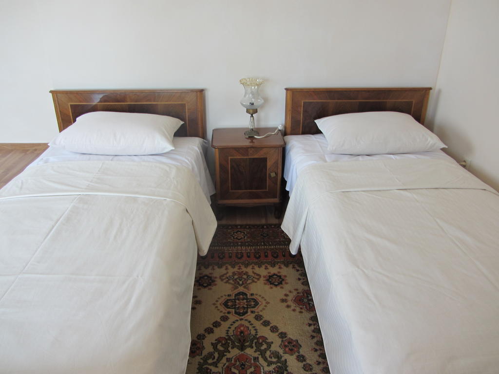 Сolibri Hotel Erevan Cameră foto